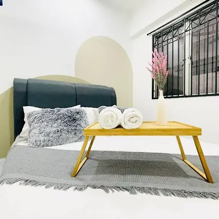 8 Pax Homestay Near Axiata Arena & Pavilion 2